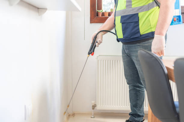 Best Best Pest Control Companies  in Chetopa, KS
